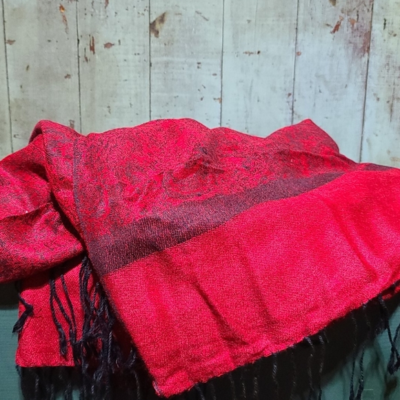 Bundle of 5 scarves - Picture 9 of 13